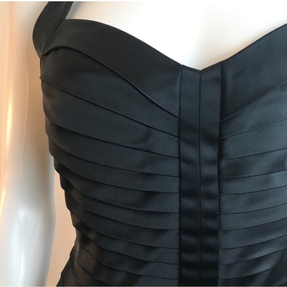 Calvin Klein Sexy Satin Sweetheart Neck Party Dress - Picture 2 of 5